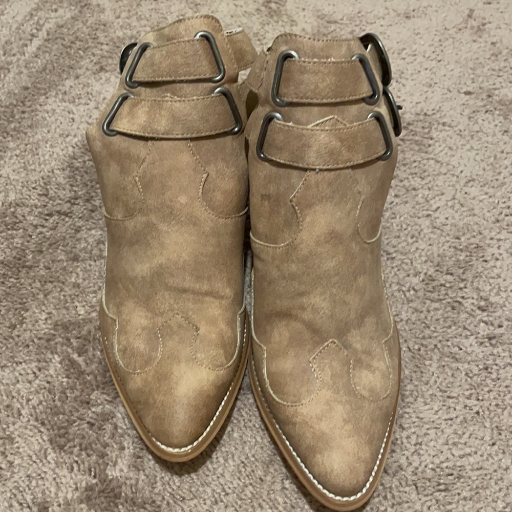 Buckled booties - Picture 2 of 3